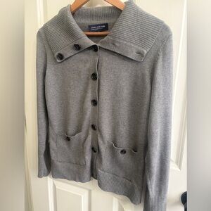 Beautiful Jones New York Gray Button-Front Shawl Collar Cardigan Petite Medium.